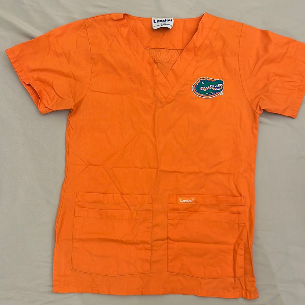 Florida Gator Landau Women’s Size XS Scrub Top
